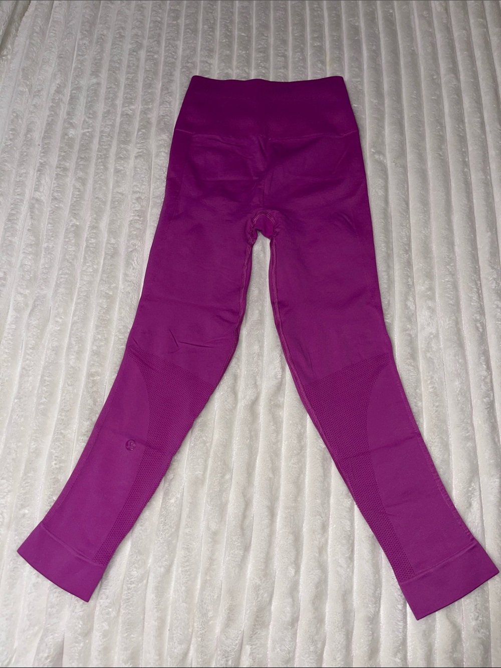 Lululemon Zone In Tight Tender | Size 4 ?